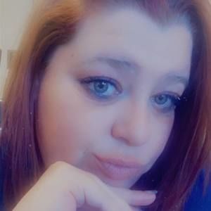 Meet your Posher, Desiree